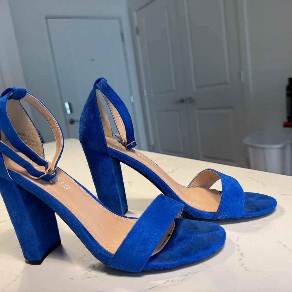 royal blue heels